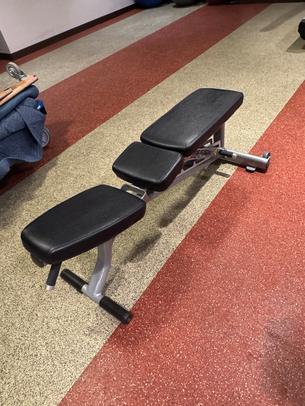 Life Fitness Optima Adjustable Bench OSADJ