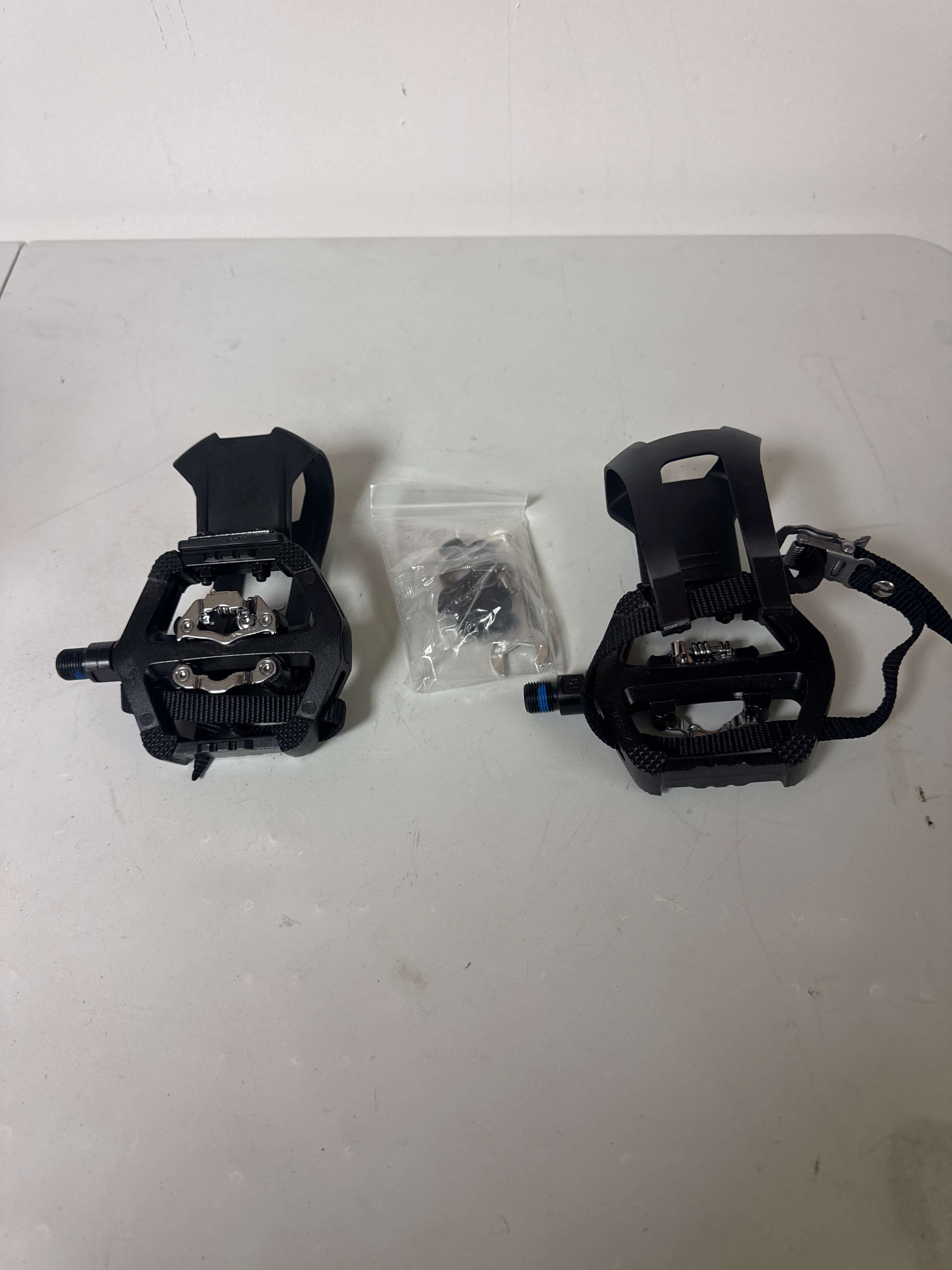 9/16 Spin Bike Pedal Set W/ Speed Clip