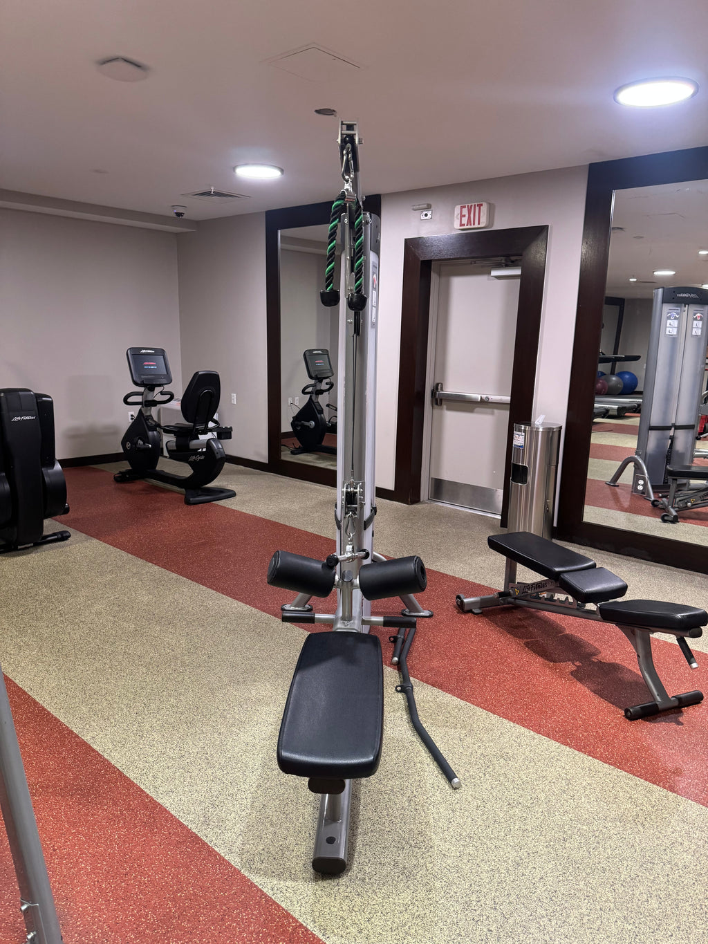 Life Fitness Optima Lat Pulldown/Row OSLR - Refurbished