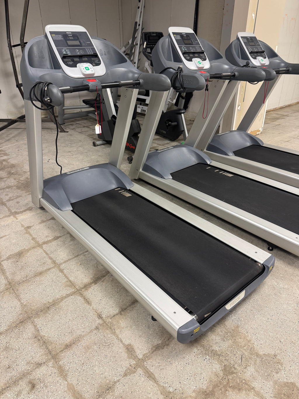 Precor 932i Treadmill