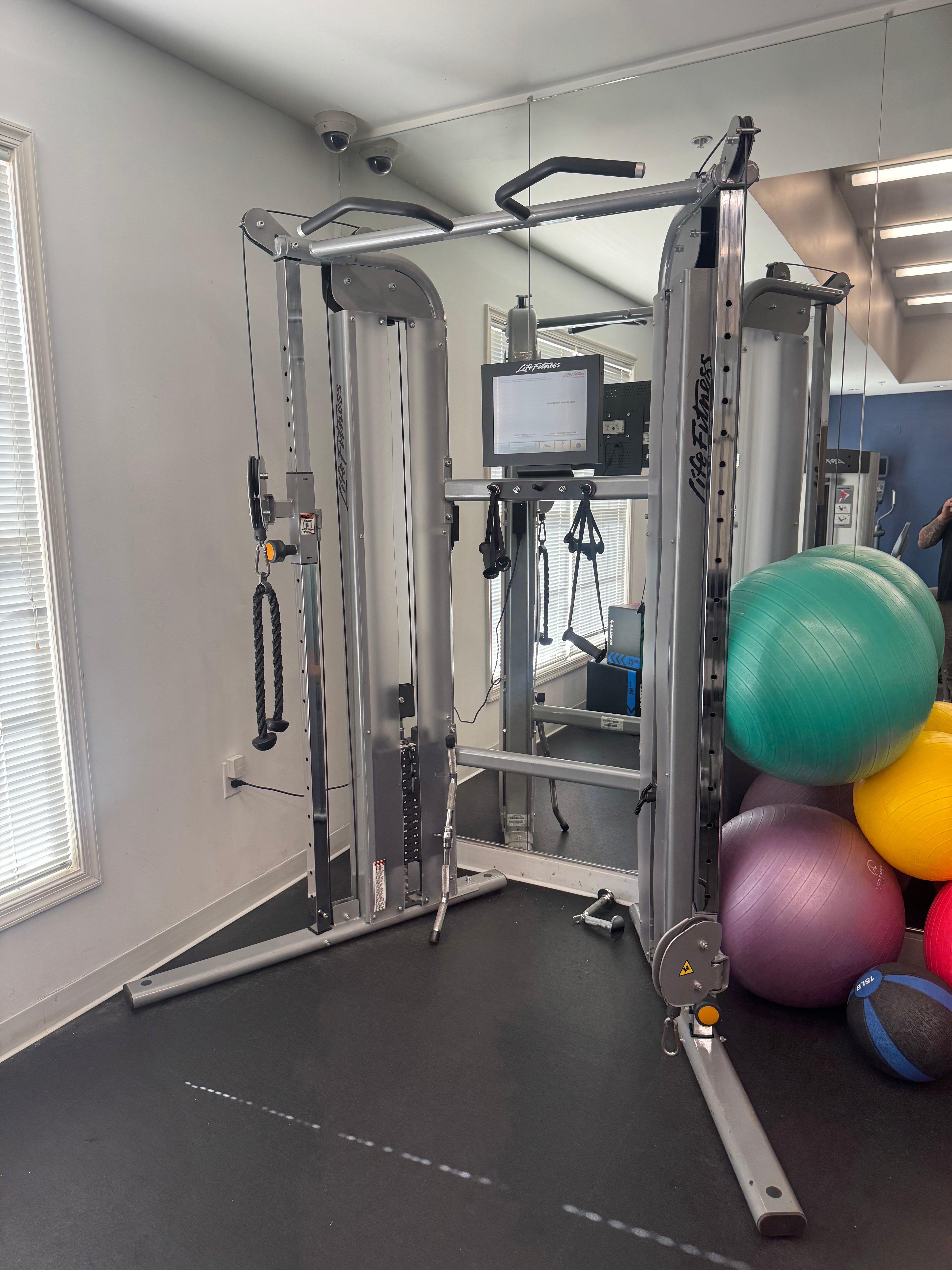 Life Fitness Optima Dual Adjustable Pulley W/TV - OSDAP