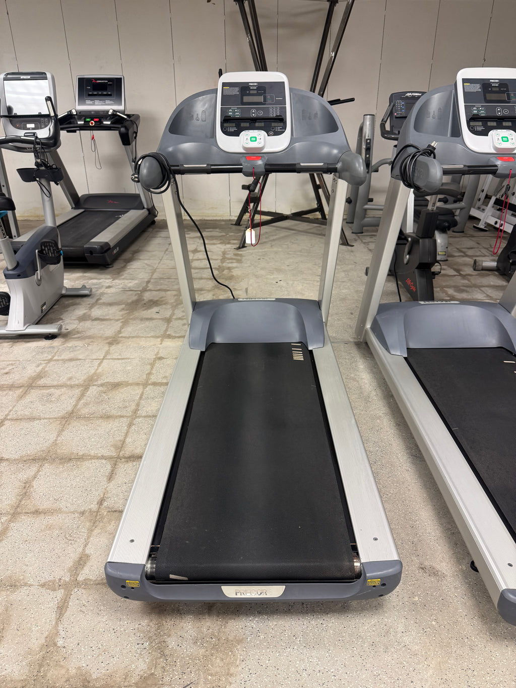 Precor 932i Treadmill