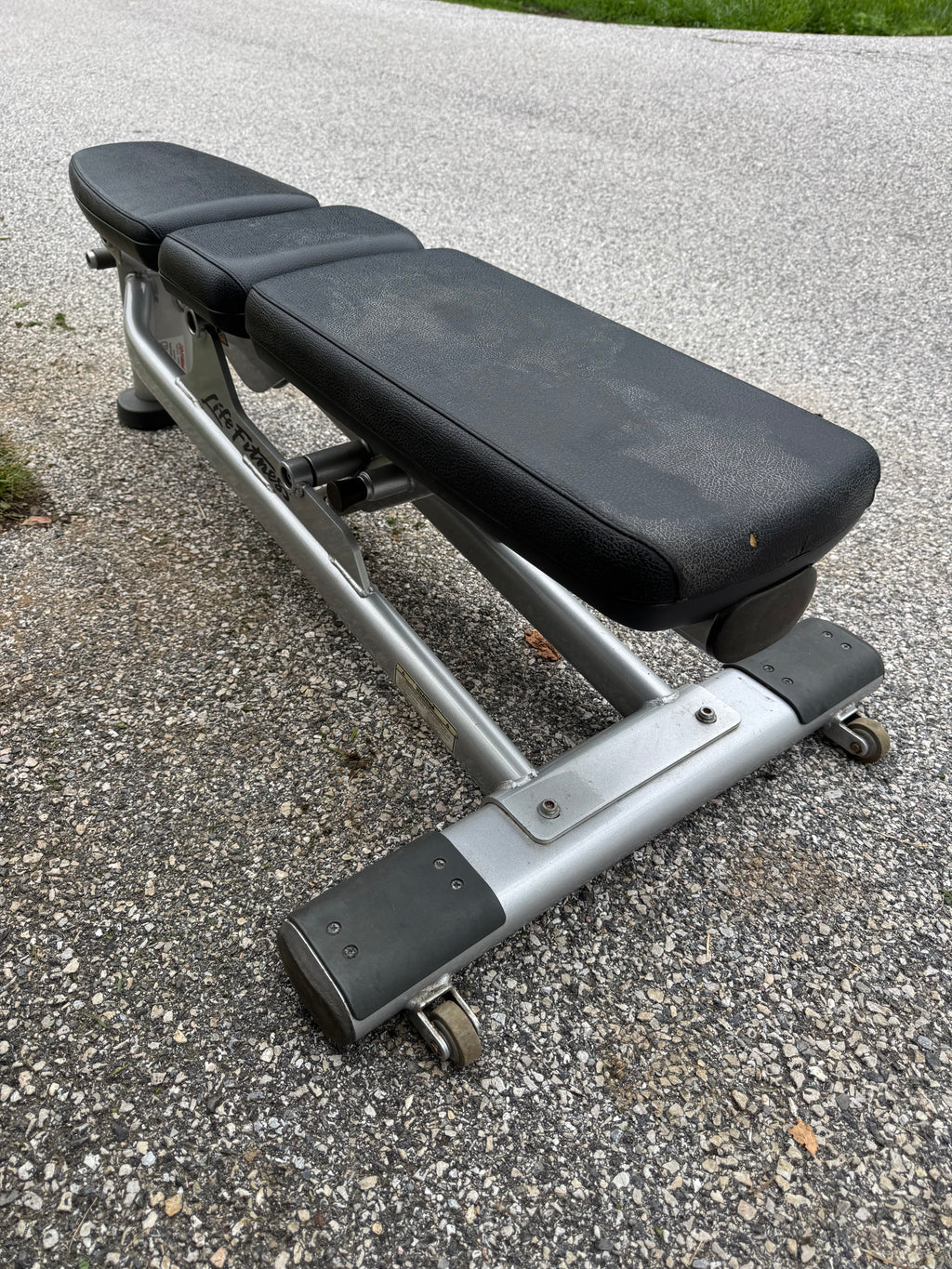 Life Fitness Signature Series SMAB Multi Adjustable Bench
