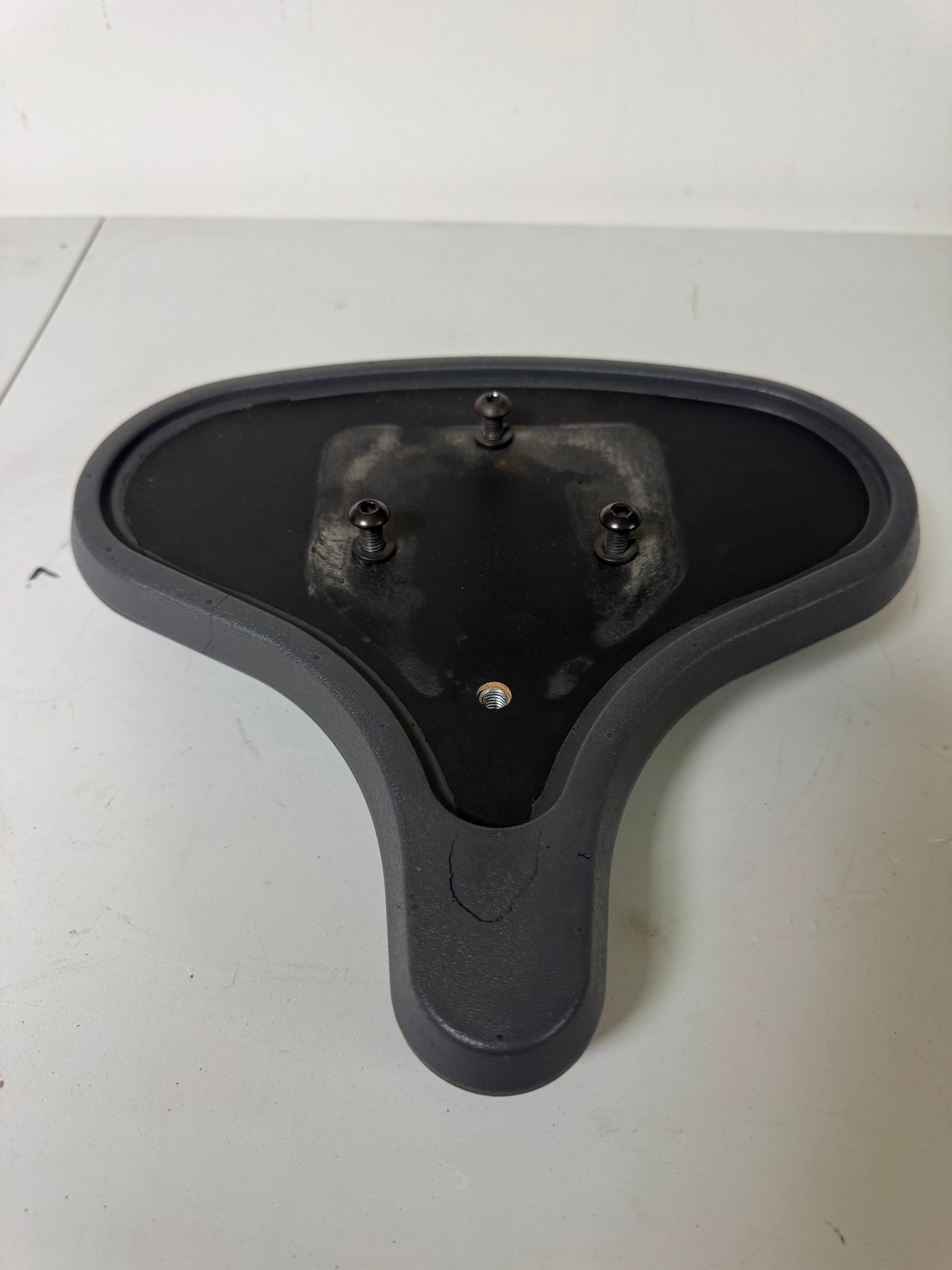 Life Fitness 95C Upright Seat (Used)